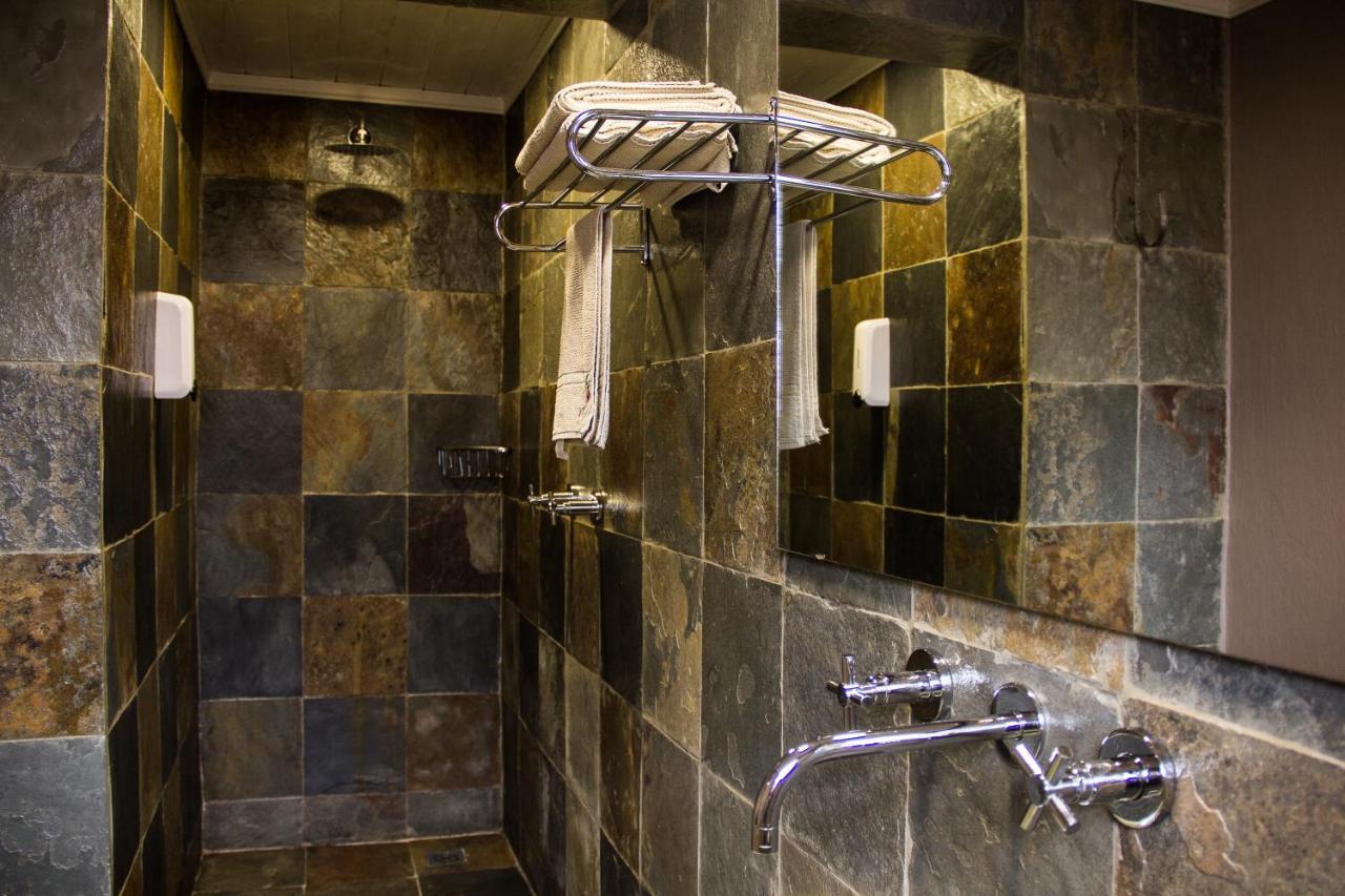 Hotel Bougainviller Καμπάλα Εξωτερικό φωτογραφία